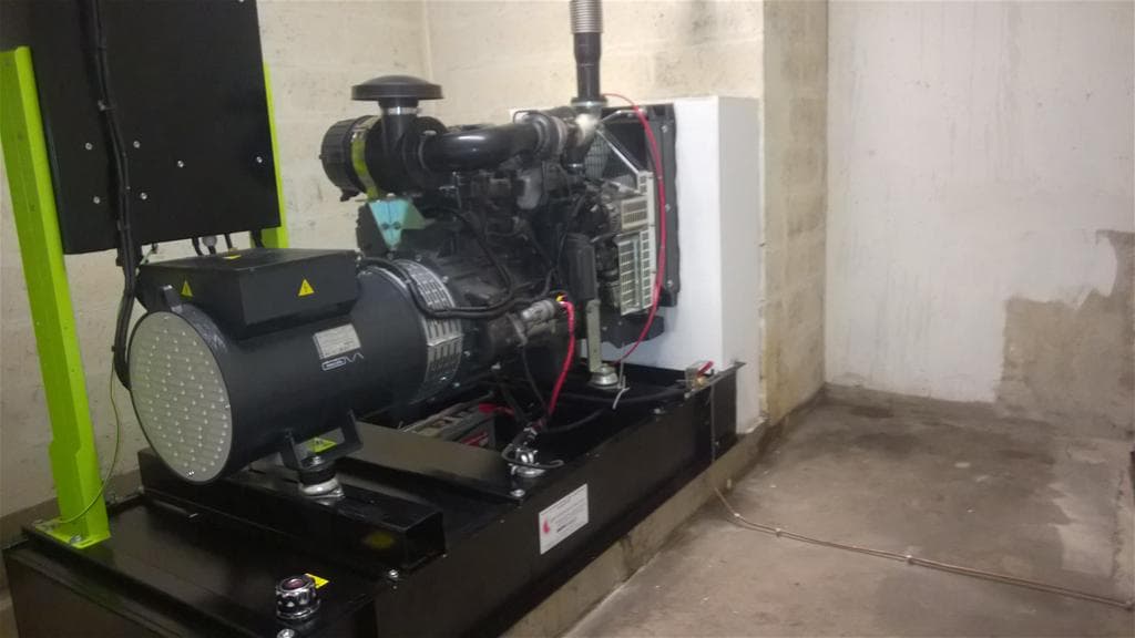 SDIS de Fontainebleau — groupe 80 kVA PRAMAC neuf